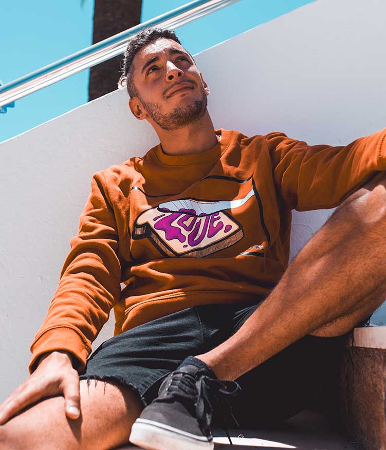 Spread Love - Jelly - Clay Sweatshirt